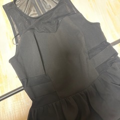【新品】H&Mブラックノースリーブロングワンピースの画像