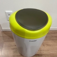 オムツゴミ入れの画像
