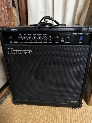 ベースアンプ　300w