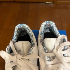 【超美品】アディダス　LIBERTY フォーラムボールド リバティ23.5cmの画像