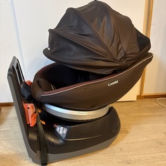 コンビ　チャイルドシート　クルムーヴの画像