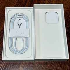 Apple iPhone 16Pro デザートチタニウム 256GB 美品の画像