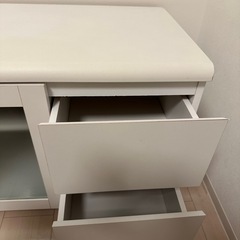 テレビボードの画像