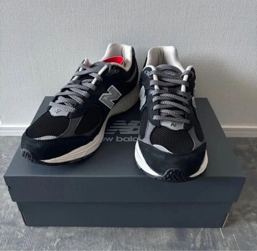 New Balance 2002R ニューバランス ブラック グレー