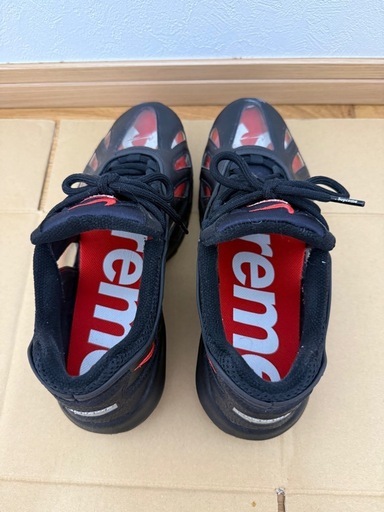 SUPREME × NIKE AIR MAX 96