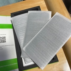 iPhone16用 強化ガラス 液晶保護フィルム 3枚入り未使用の画像