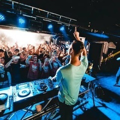 東京都内のナイトクラブでDJ・プロモーター活動をやりたい仲間を探...