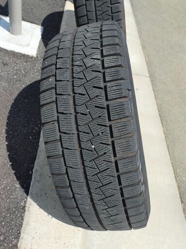 スタッドレスタイヤセット　ハウナー 16インチ ×6.5J+47 112 5穴 +ピレリ 205/60R16 + バイアスロンクイックイージーQE12