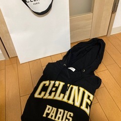 CELINE オーバーサイズ フーディーの画像