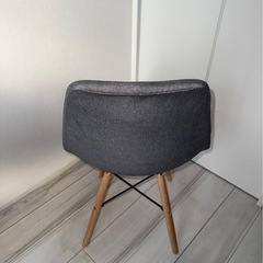 椅子　カフェチェア　シェルチェア　木製脚　/ イームズチェア　ダイニングチェア　の画像