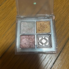 アイシャドウ3点の画像
