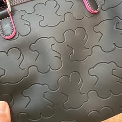 TOUS 型押しバッグ　2way
の画像