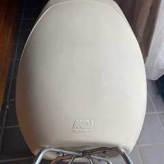 椅子
の画像