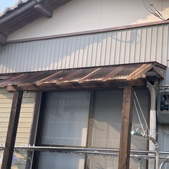 急な雨にもポリカボネート
の画像