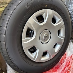ハイエース　新車外しホイールタイヤセットの画像