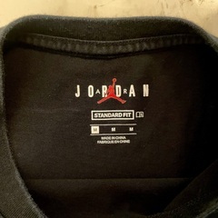 Air Jordan［ジョーダン］メンズ黒TシャツMサイズ　Nike(ナイキ)バスケの画像