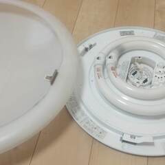 蛍光灯シーリングライト（National製）の画像