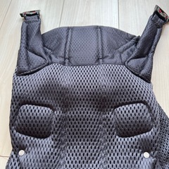ベビービョルン　ワンカイエアー　抱っこ紐の画像