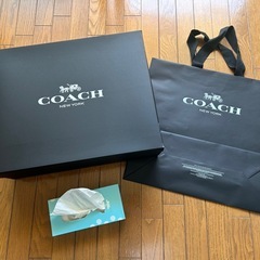COACH   ギフト 箱　手提げ袋　大型の画像