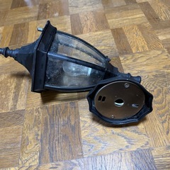 クラシックスタイル屋外照明 黒の画像