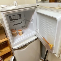 【荷物整理中】冷蔵庫の画像