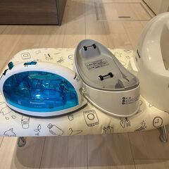 Panasocin製コードレスアイロン。アイロン台付きの画像