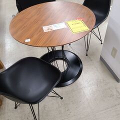 J5678　【リユースのサカイ柏店】　ダイニングテーブルイス2脚...