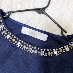 toccocloset ビジュー　ネイビー　ブラウスの画像