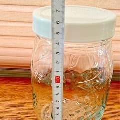 果物レリーフ ガラス保存瓶 ねじ式フタ付き 昭和レトロ キッチン雑貨の画像