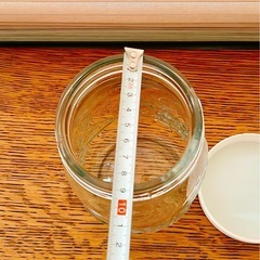 果物レリーフ ガラス保存瓶 ねじ式フタ付き 昭和レトロ キッチン雑貨の画像