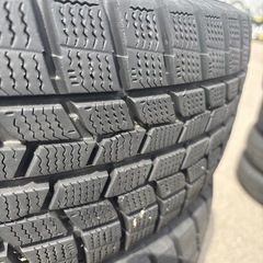 中古スタッドレスタイヤ　2020年製　195/65R15 GOODYEAR アイスナビの画像