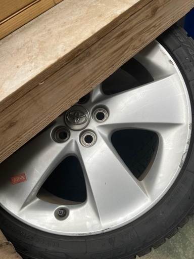 スタッドレスタイヤ　215/45R17 87Q