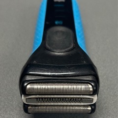 【中古品】　電気シェーバー　充電器付きの画像
