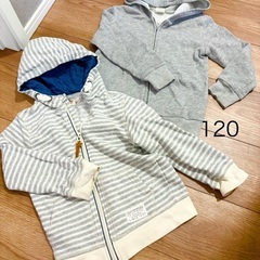 9/26まで　パーカー100 110 120 cm 子供服　シンプルの画像