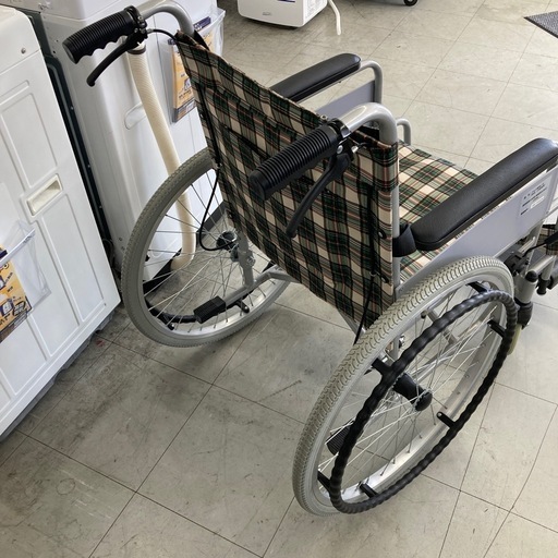 コーナン　アルミ製車椅子　KYR19-4041