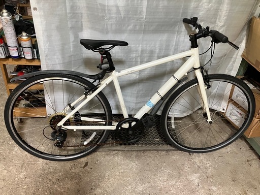 値下げしました！【軽量アルミ　クロスバイク ７段変速 700×28c】すぐお乗り頂けます！整備済！一部地域送料無料！