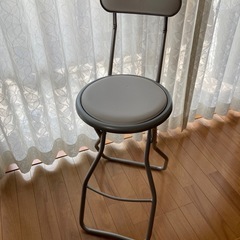 折りたたみ椅子　白　ハイチェアの画像