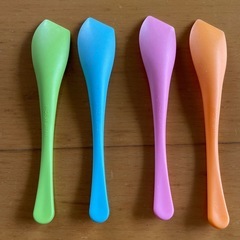 スプーン　「ヨーグルトなどの底まで綺麗にすくえるスプーン」　4本セットの画像