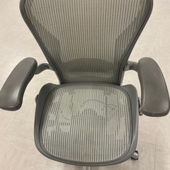 ハーマンミラー椅子
の画像