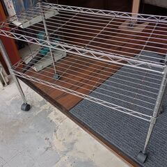 キャスター付き　2段スチールラック　シルバー　サイズ（約）幅75×奥35×高54　　■近隣配送無料 買取GO‼　栄和店　の画像