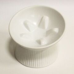 【JY-197】【未使用・新品】猫専用食器 ゆっくりミール 早食い防止突起 食べやすい15度の角度 陶器製の画像