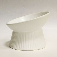 【JY-197】【未使用・新品】猫専用食器 ゆっくりミール 早食い防止突起 食べやすい15度の角度 陶器製の画像