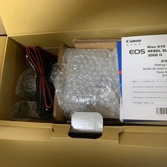 Canon デジタルー眼レフカメラ EOS Kiss X10 ダブルズ ームキット ブラック EOSKISSX10BK-WKITの画像
