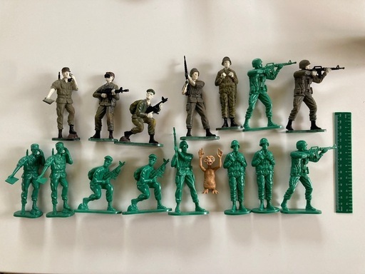 ⑨-1ミリタリー フィギュア ET トイストーリー 兵隊 人形 (玄人) 大甕