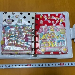 シール手帳 シールたくさんの画像