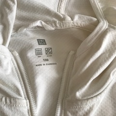 UNIQLOパーカー130の画像