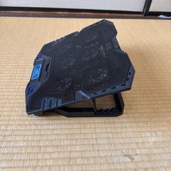 ノートパソコンスタンド（ファン付き）の画像