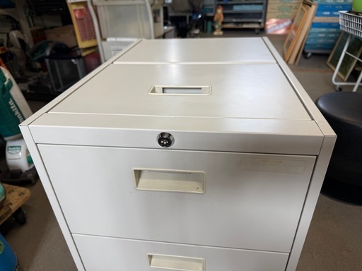 コクヨ　工具箱　スチールキャビネット