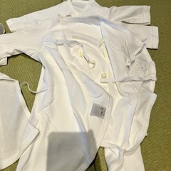 長肌着・コンビ肌着各2着の画像