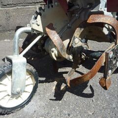 現状品 自走式耕運機 ホンダ FF300 サラダ 管理機 歩行型 農用トラクター 家庭菜園 エンジン始動確認済 HONDA 札幌市東区 新道東店の画像